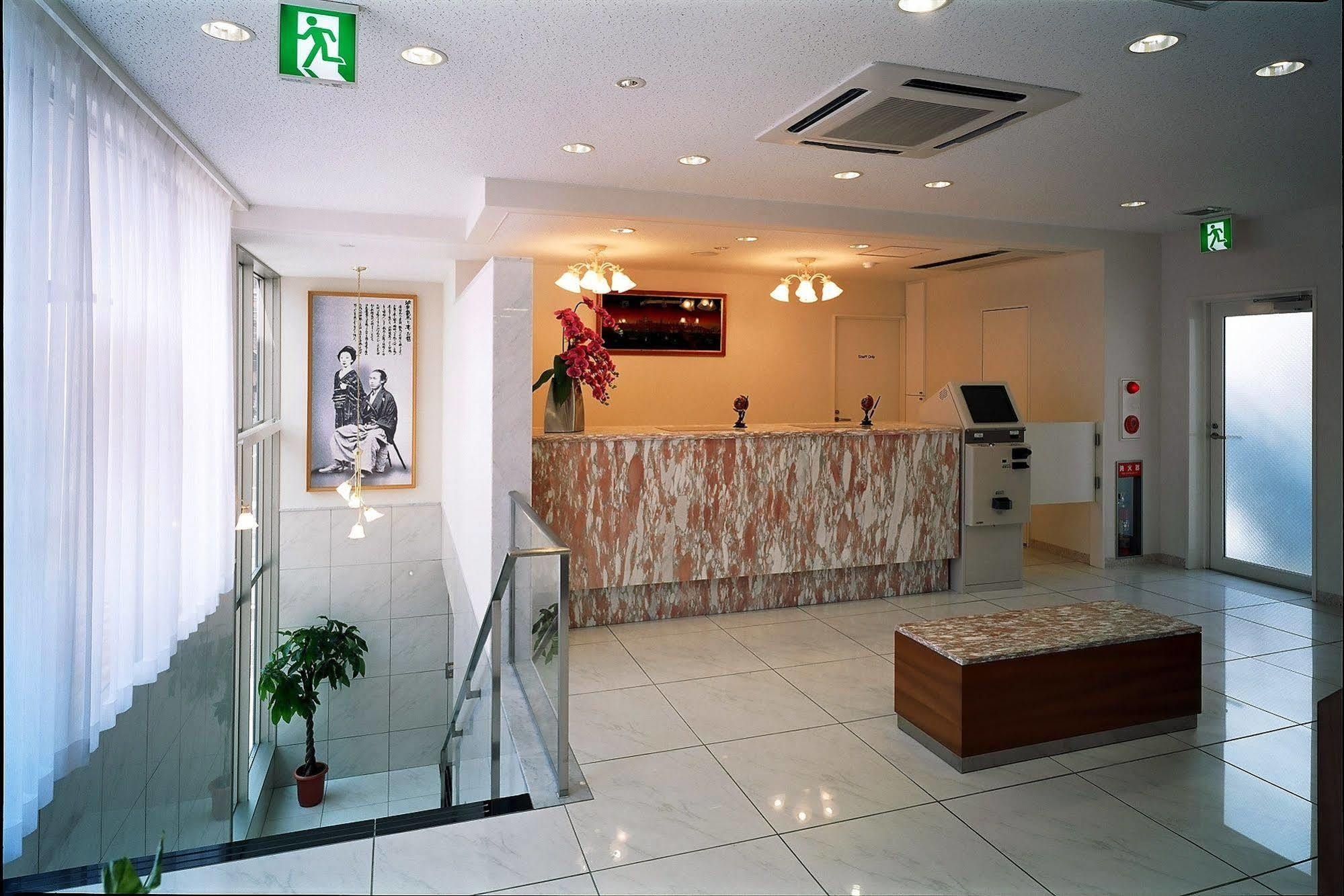 Kochi Ryoma Hotel Екстериор снимка